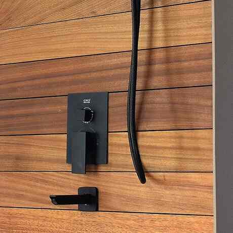 Outdoor aluminum shower, Beige - Gallery 2