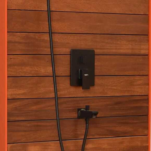 Outdoor aluminum Shower, Orange - Gallery 3